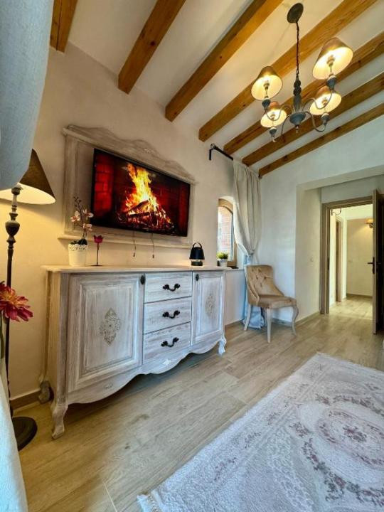 Casă premium lângă Coresi | 160 mp, curte, finisaje deosebite