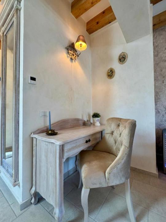 Casă premium lângă Coresi | 160 mp, curte, finisaje deosebite