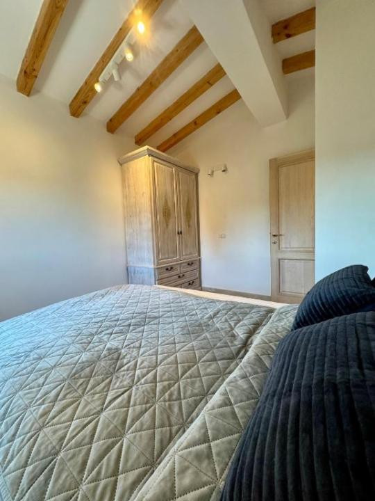 Casă premium lângă Coresi | 160 mp, curte, finisaje deosebite