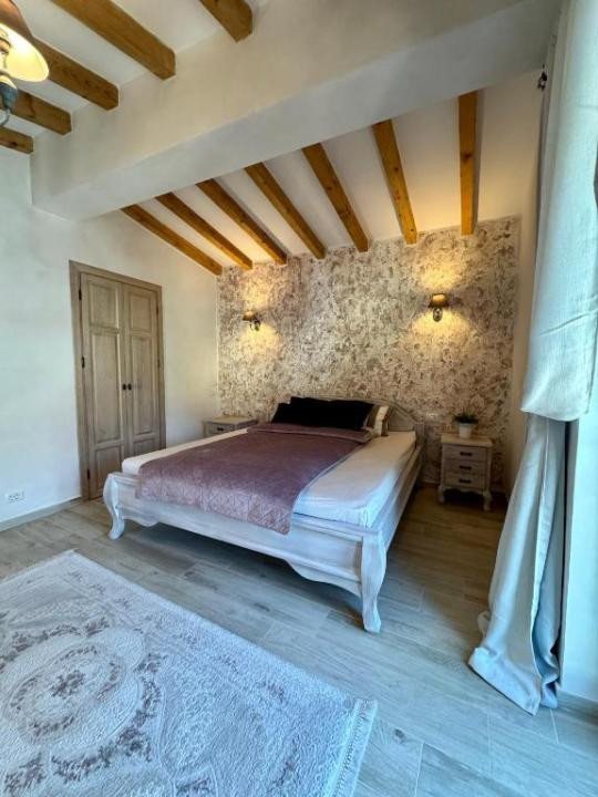 Casă premium lângă Coresi | 160 mp, curte, finisaje deosebite