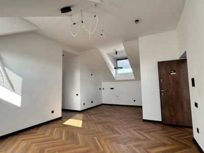 Apartament 3 camere – Mansarda – Turnișor, Sibiu