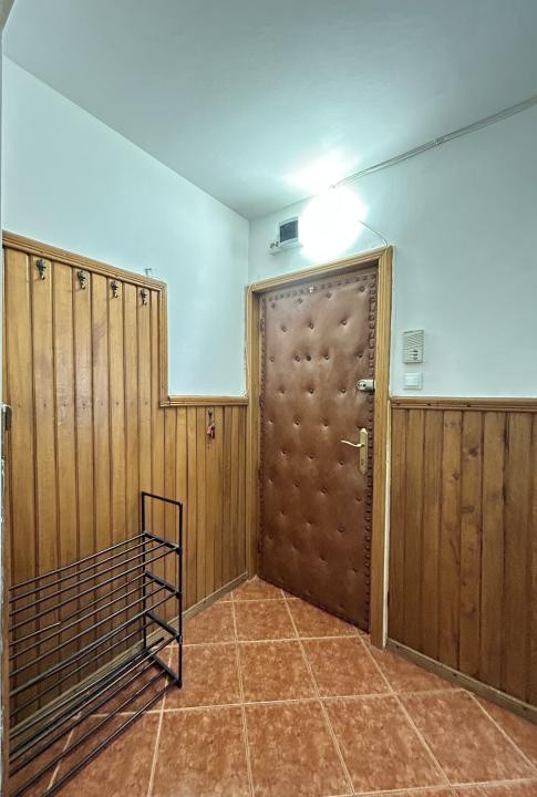 Locație excelentă, la 2 minute de Gara Brașov și Sala Sporturilor