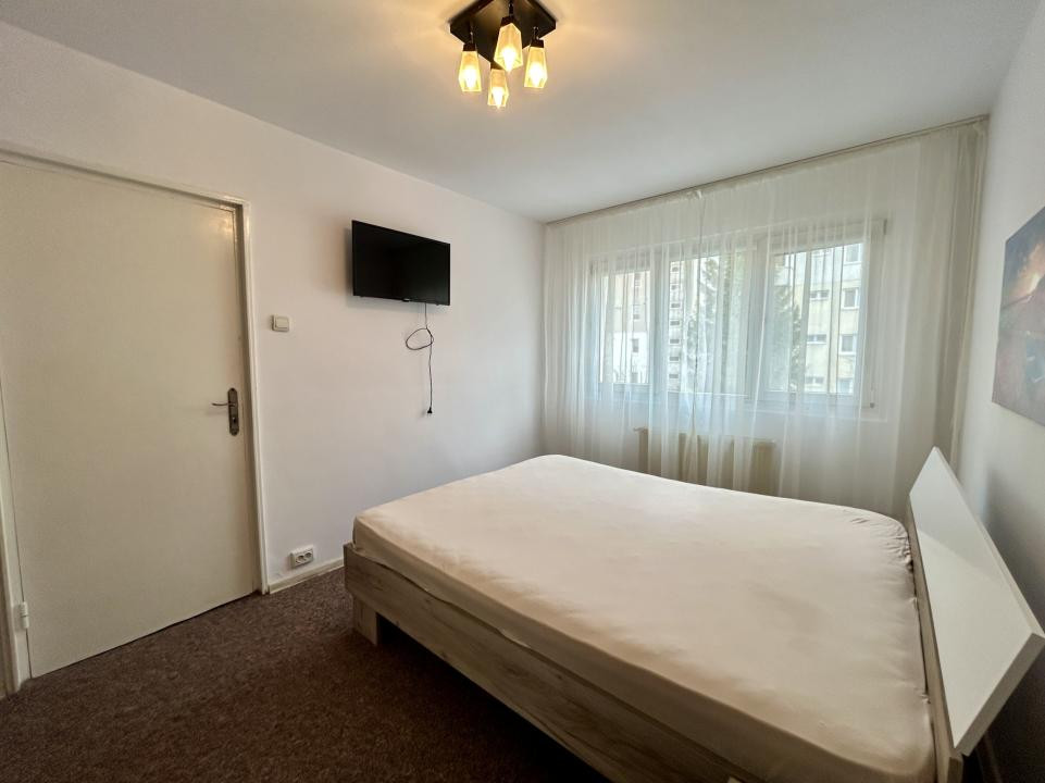 Locație excelentă, la 2 minute de Gara Brașov și Sala Sporturilor