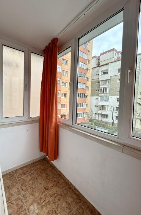 Locație excelentă, la 2 minute de Gara Brașov și Sala Sporturilor