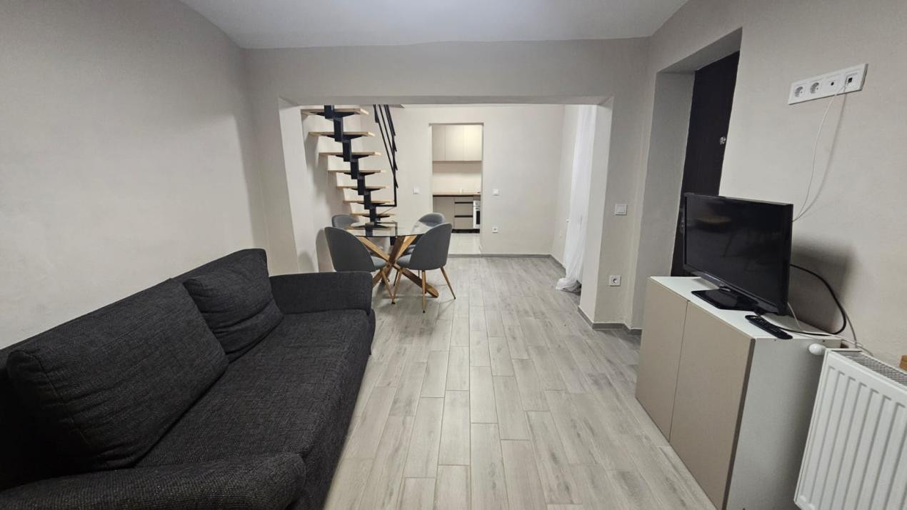 Apartament la casa de inchiriat 3 camere Cisnadie