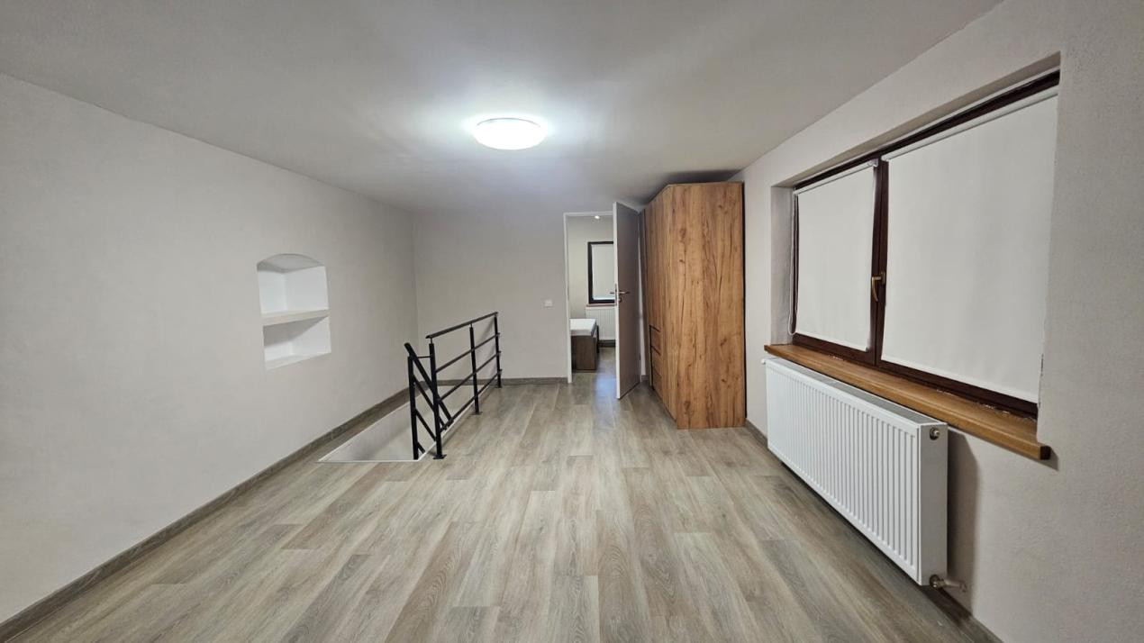Apartament la casa de inchiriat 3 camere Cisnadie