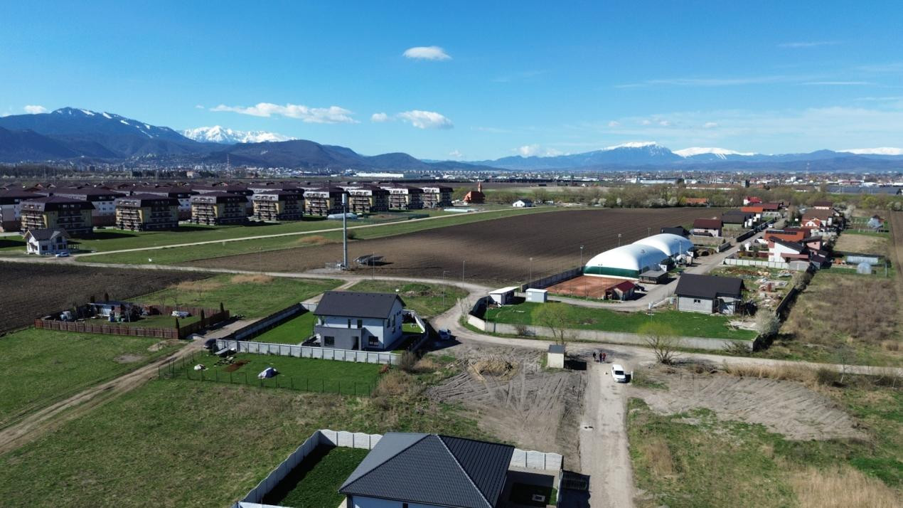 Teren intravilan construibil, utilități complete Str. Cetății - Comision 0