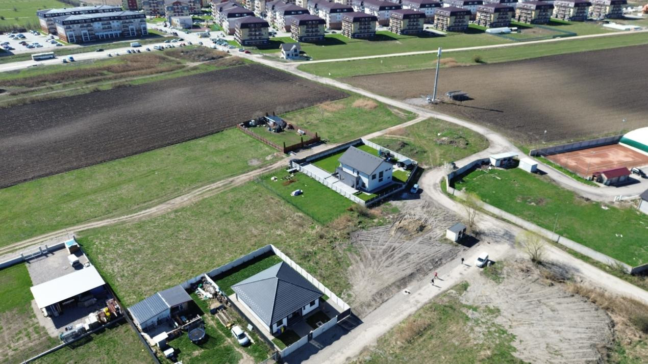 Teren intravilan construibil, utilități complete Str. Cetății - Comision 0