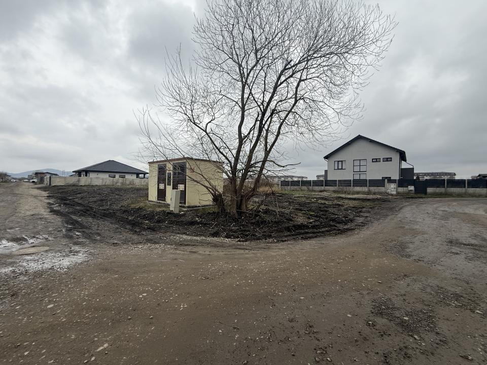 Teren intravilan construibil, utilități complete Str. Cetății - Comision 0