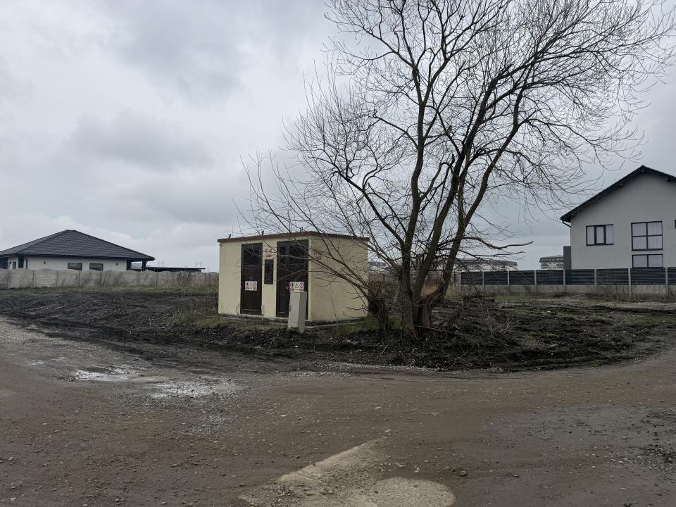 Teren intravilan construibil, utilități complete Str. Cetății - Comision 0