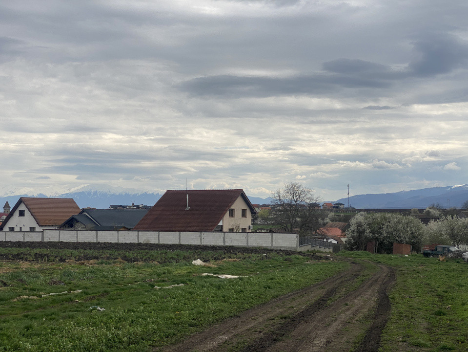 Teren intravilan 373mp -CASA individuala CERTIFICAT URBANISM Sura Mica