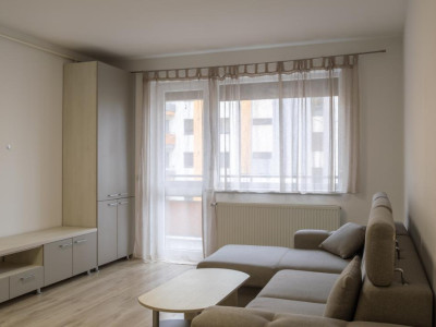 Studio modern și complet mobilat, în zona Tractorul