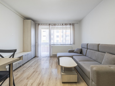 Studio modern și complet mobilat, în zona Tractorul