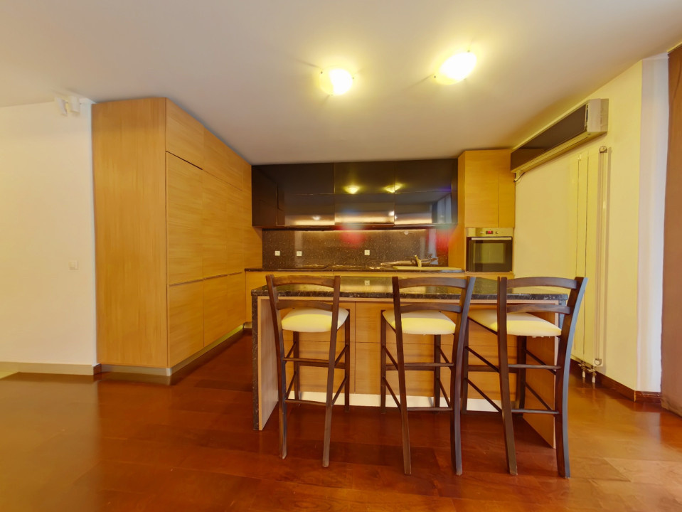 Închiriere apartament 4 camere cu design modern, Zona Blumana