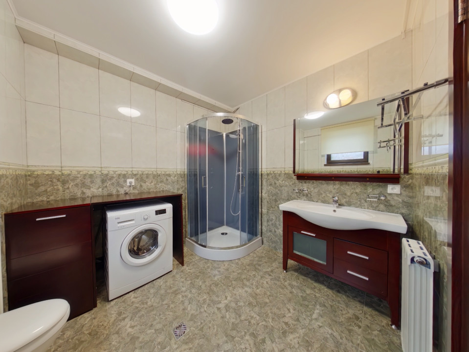 Închiriere apartament 4 camere cu design modern, Zona Blumana