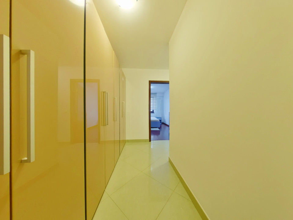 Închiriere apartament 4 camere cu design modern, Zona Blumana