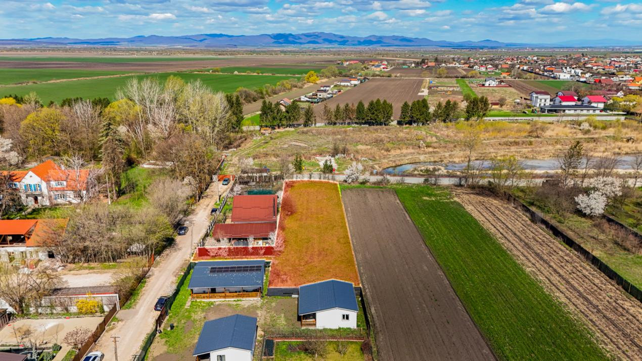 Teren pentru construcții în Stupini, cu potențial imens