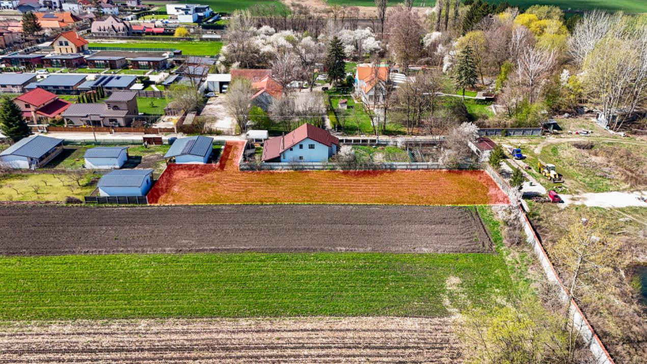 Teren pentru construcții în Stupini, cu potențial imens