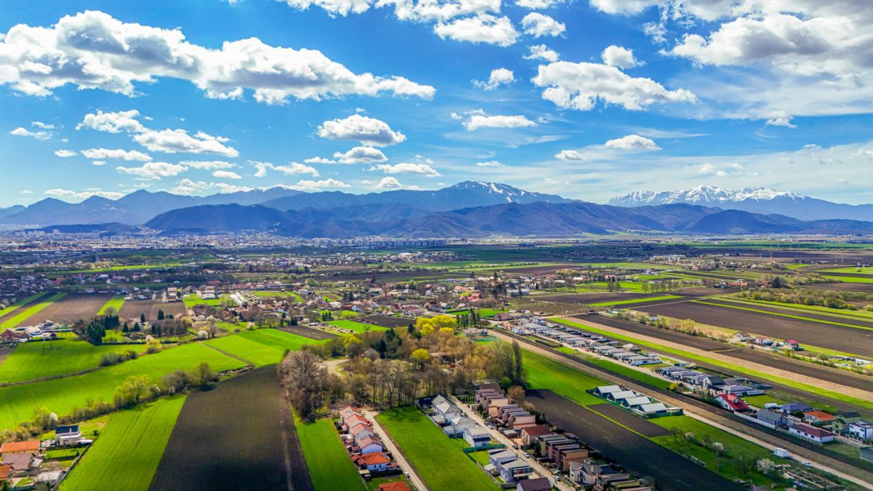 Teren pentru construcții în Stupini, cu potențial imens