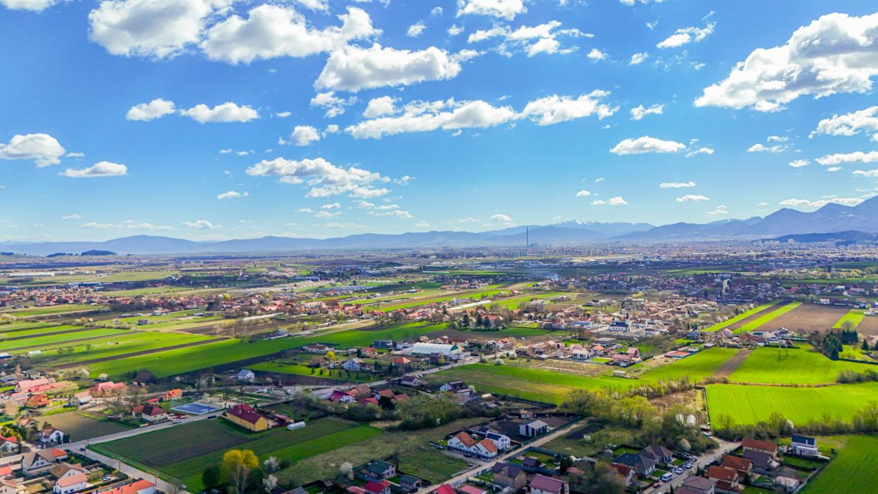 Teren pentru construcții în Stupini, cu potențial imens