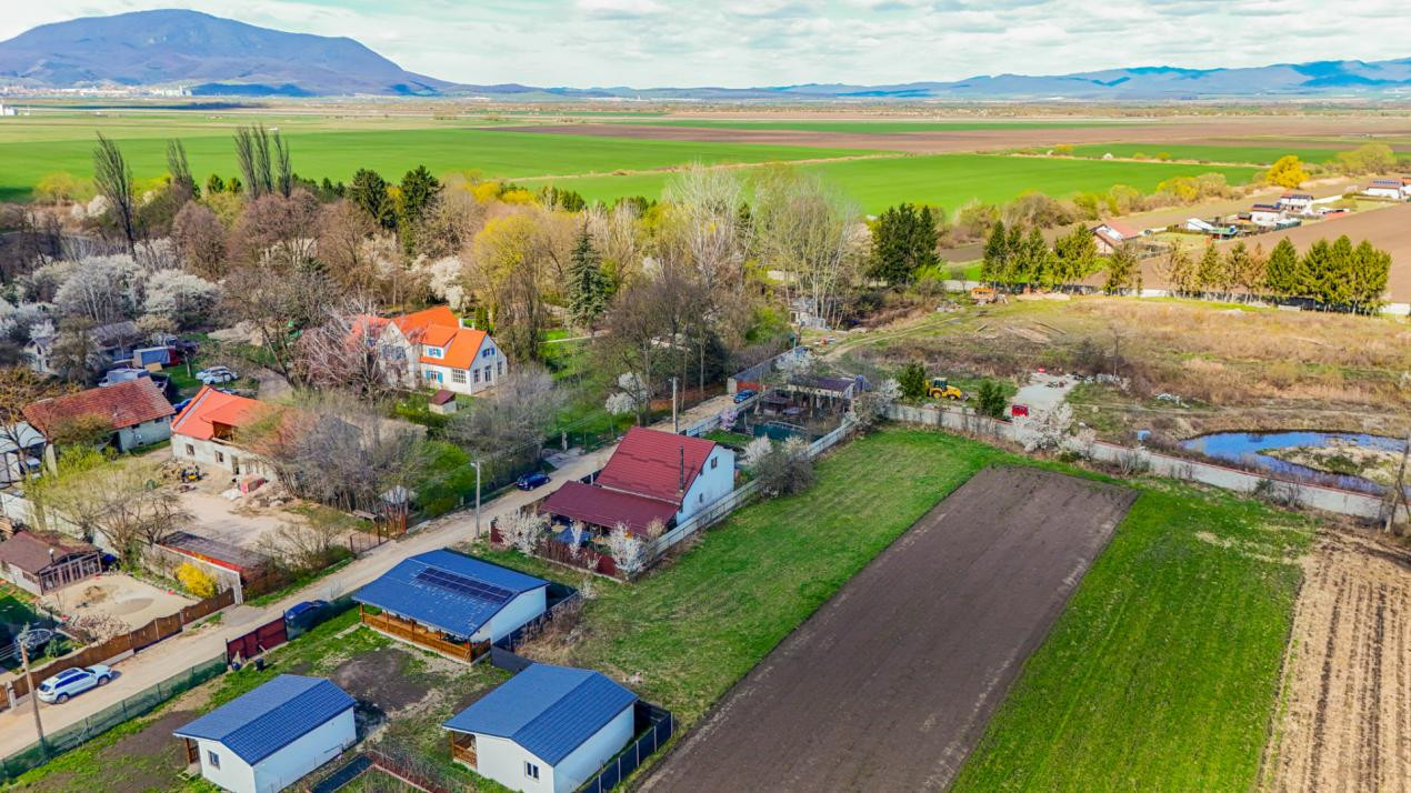 Teren pentru construcții în Stupini, cu potențial imens