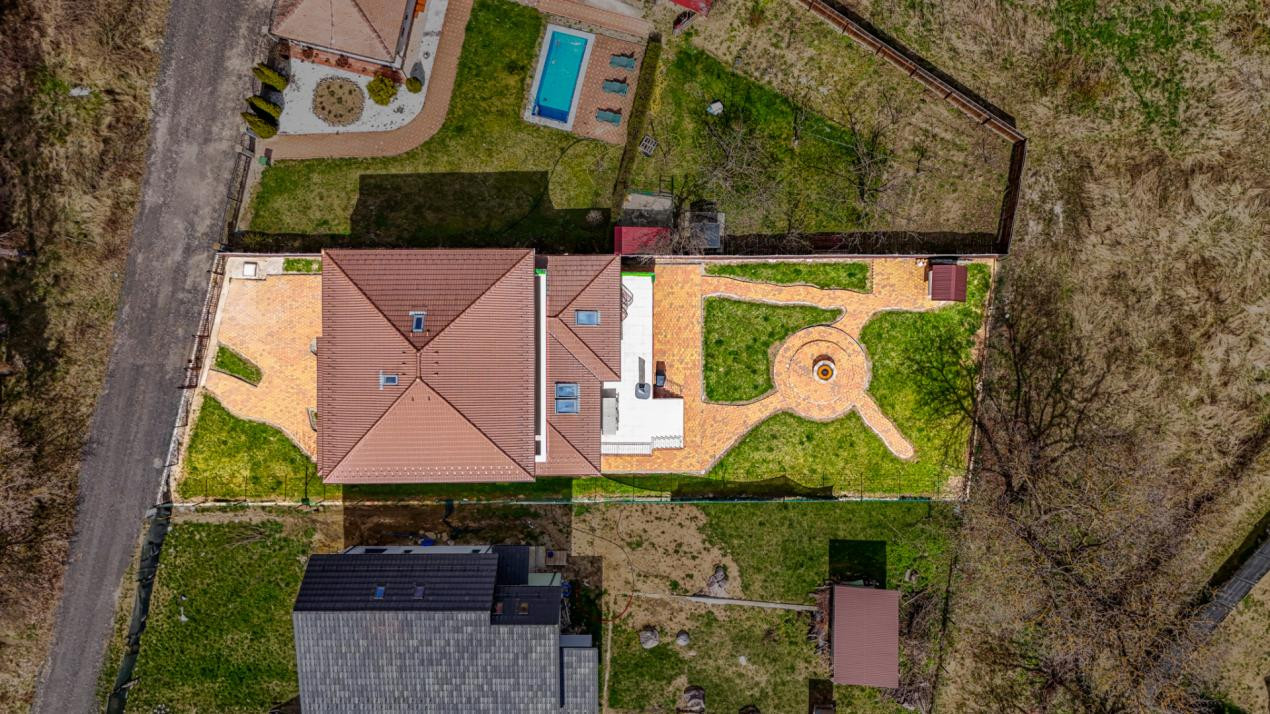 Vilă individuală mediteraneană - dotări premium - 5 camere - Brasov 