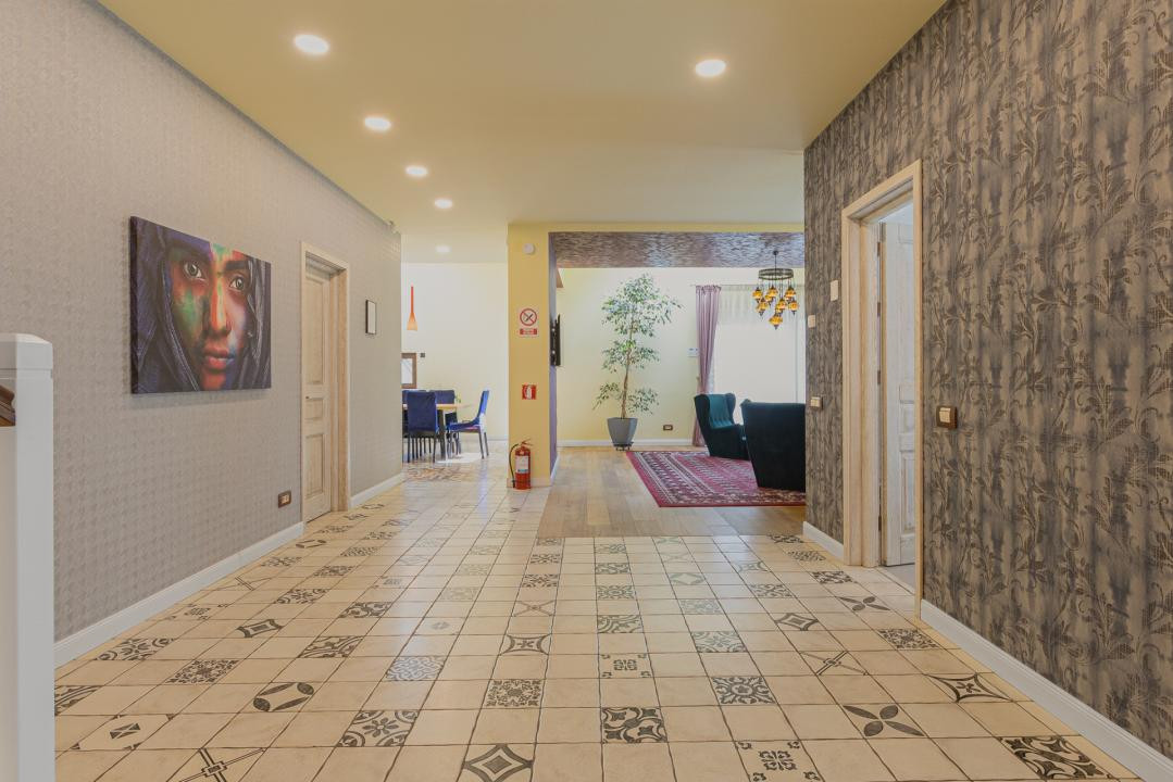 Vilă individuală mediteraneană - dotări premium - 5 camere - Brasov 