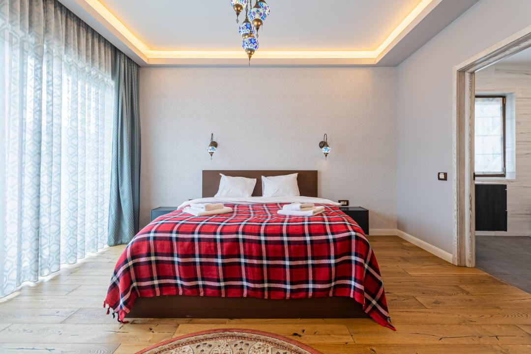 Vilă individuală mediteraneană - dotări premium - 5 camere - Brasov 