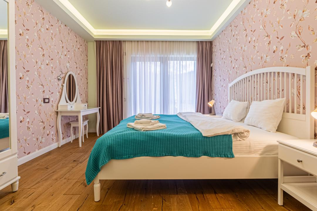 Vilă individuală mediteraneană - dotări premium - 5 camere - Brasov 