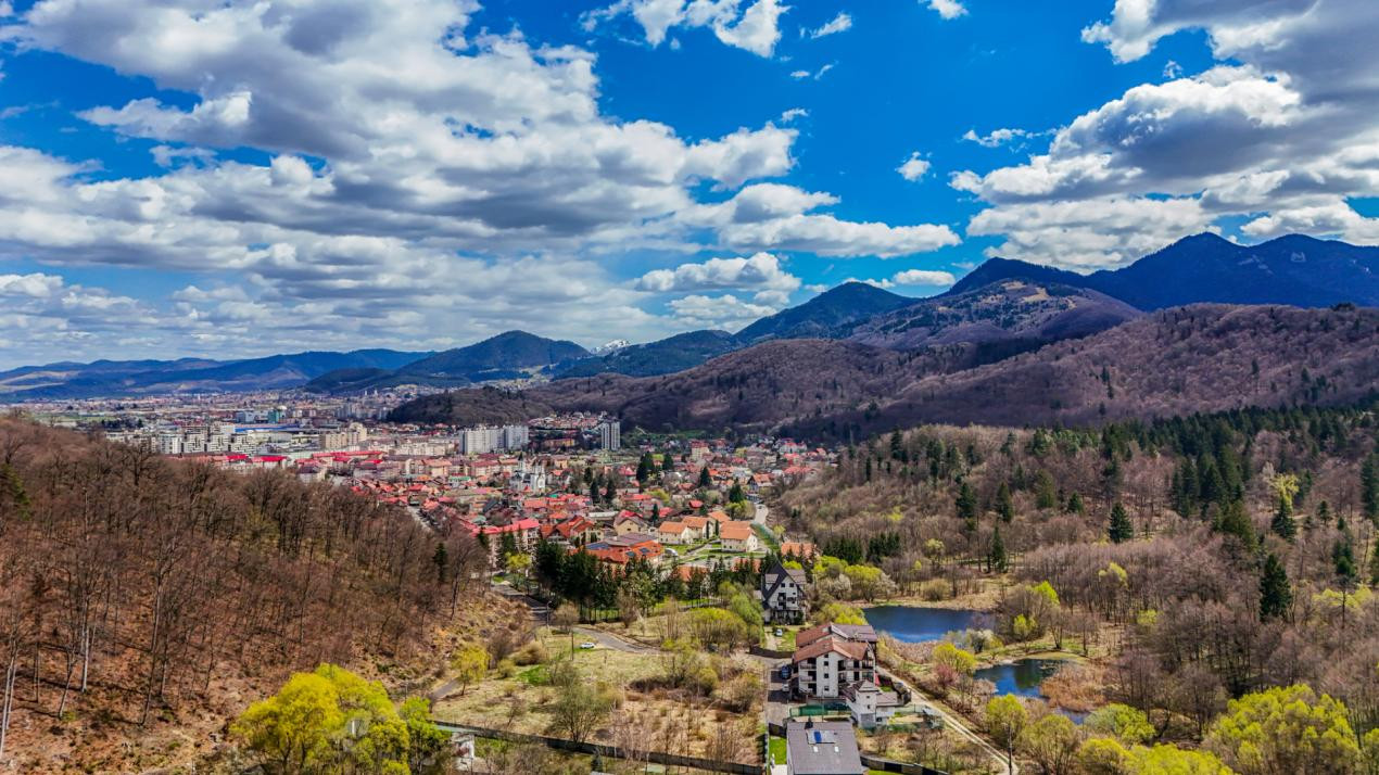 Vilă individuală mediteraneană - dotări premium - 5 camere - Brasov 