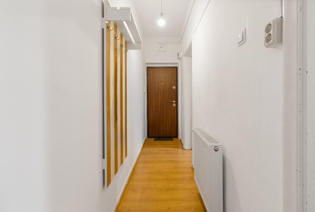 Apartament 2 camere de vanzare-Tractorul, Brasov