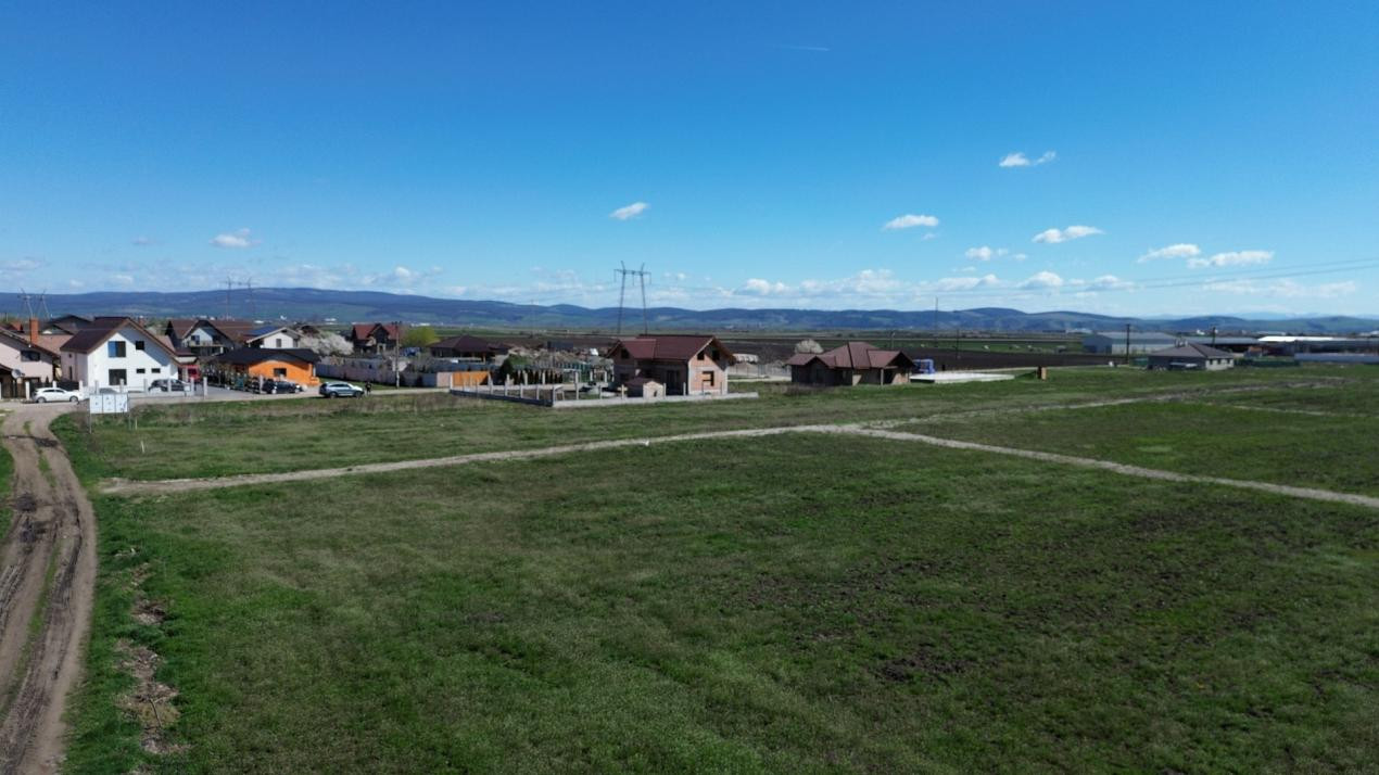 Teren de 475 mp în Hălchiu - utilități - Comision 0%