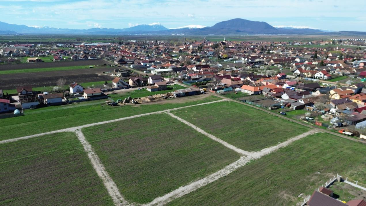 Teren de 502 mp în Hălchiu - utilități - Comision 0%