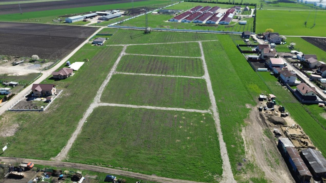 Teren de 502 mp în Hălchiu - utilități - Comision 0%