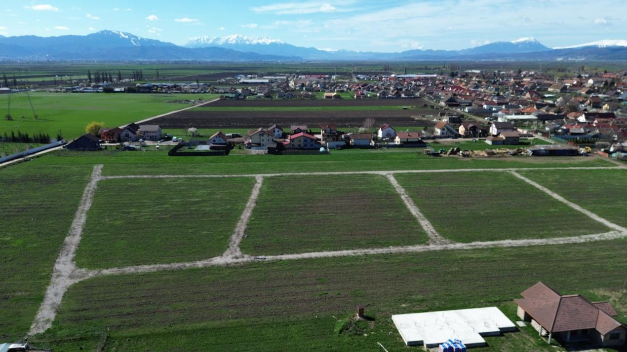 Teren de 627 mp în Hălchiu - utilități - Comision 0%