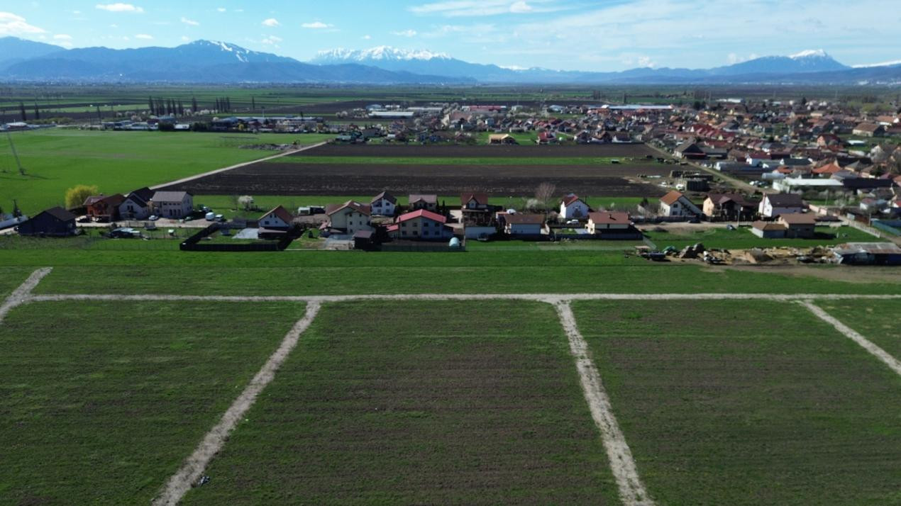 Teren de 447 mp în Hălchiu - utilități - Comision 0%