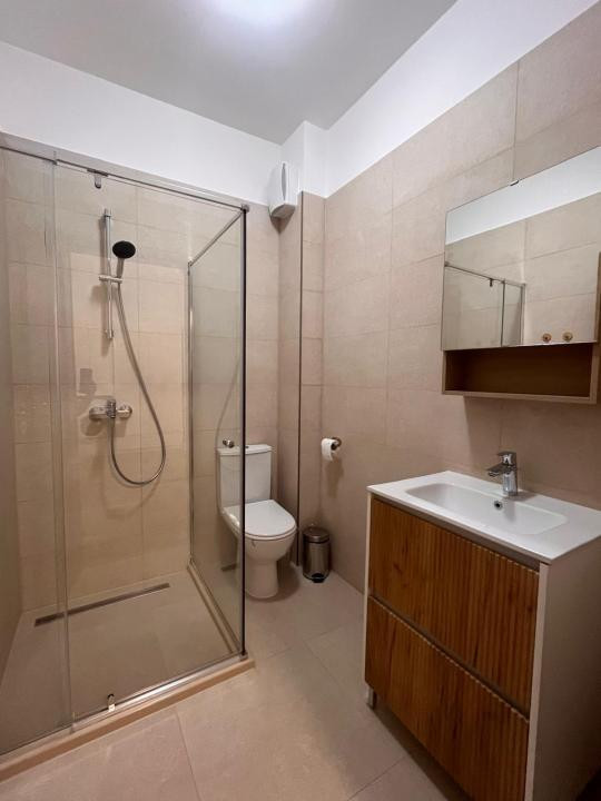 Prima închiriere: Studio Modern | Lift, Parcare & Boxă Pod | Casian Residence