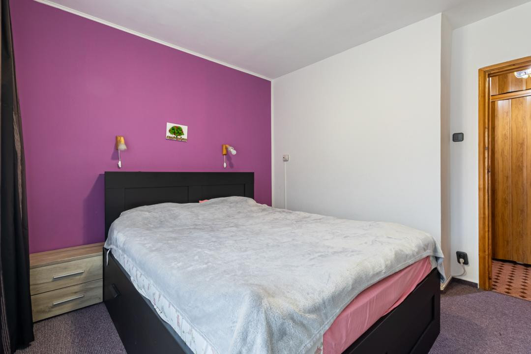 Apartament 4 camere de vânzare | Răcădău, Brașov | Etaj 2 | Decomandat | Parcare