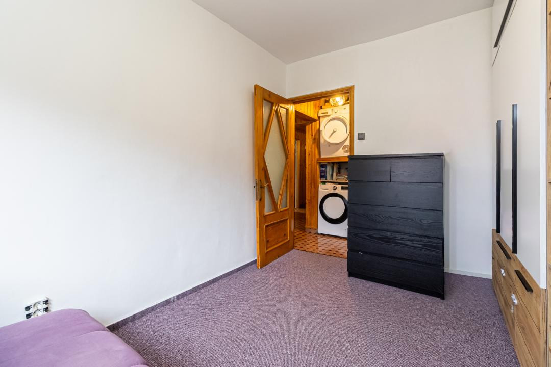 Apartament 4 camere de vânzare | Răcădău, Brașov | Etaj 2 | Decomandat | Parcare