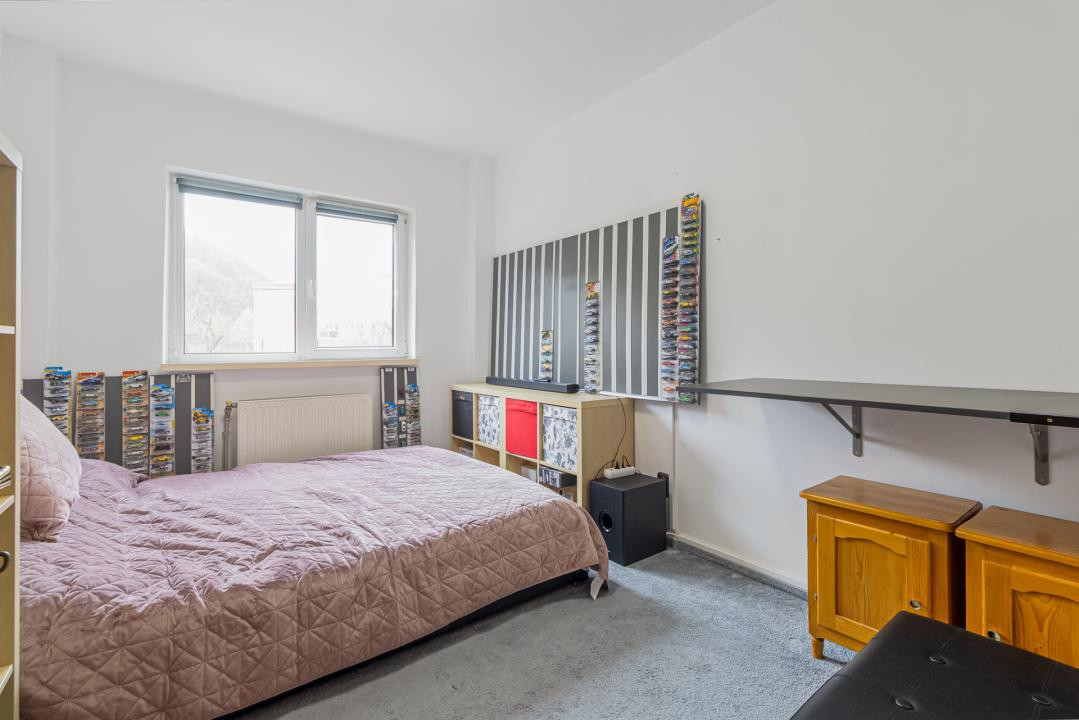 Apartament 4 camere de vânzare | Răcădău, Brașov | Etaj 2 | Decomandat | Parcare