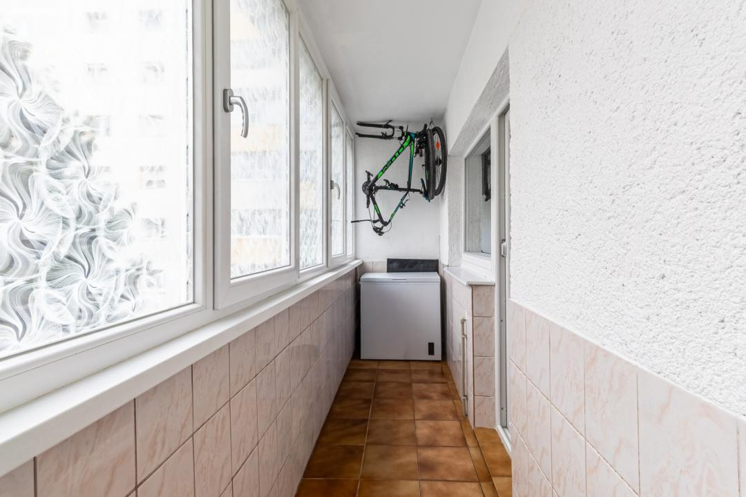Apartament 4 camere de vânzare | Răcădău, Brașov | Etaj 2 | Decomandat | Parcare