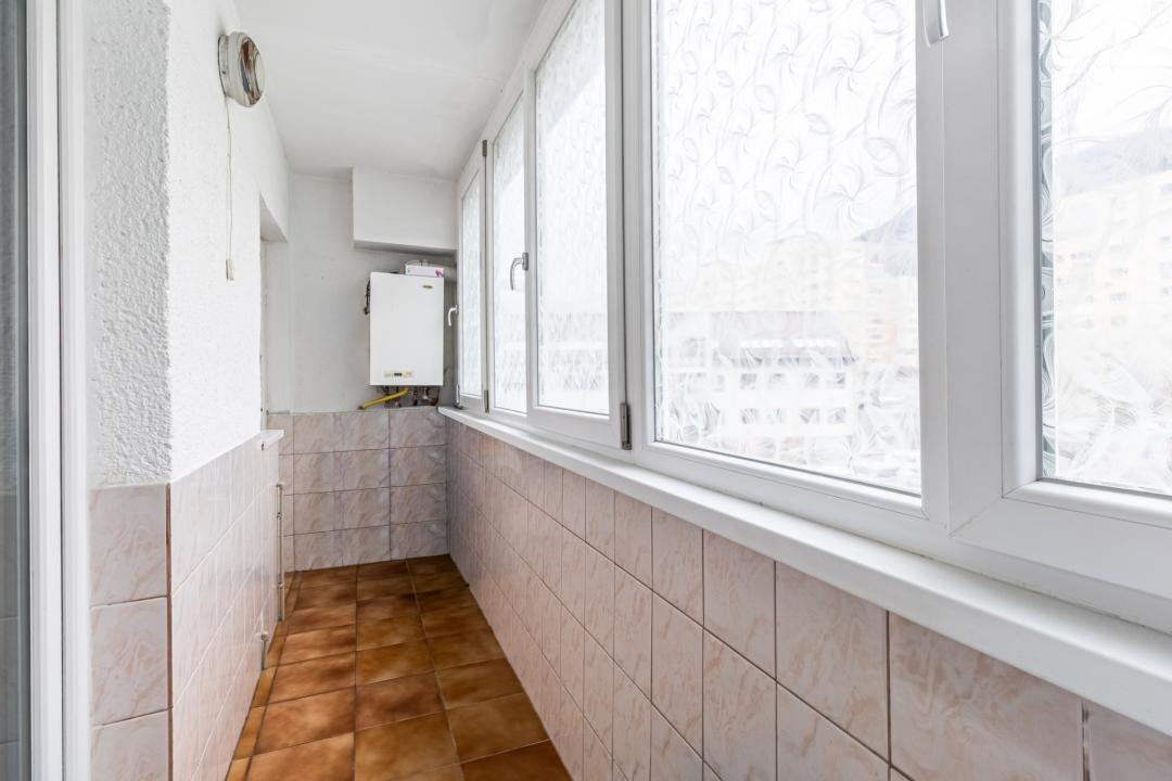 Apartament 4 camere de vânzare | Răcădău, Brașov | Etaj 2 | Decomandat | Parcare