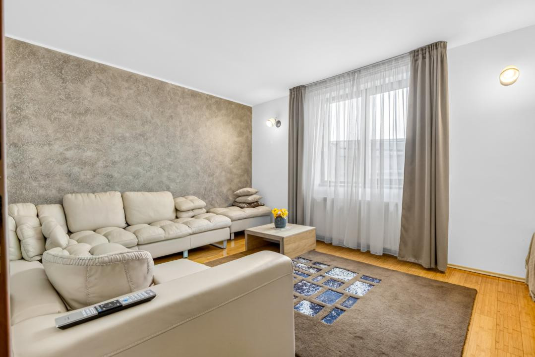 Închiriere casa modernă cu 4 dormitoare, teren 1300 mp - zona Stupini, Brasov