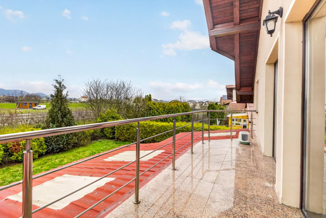 Închiriere casa modernă cu 4 dormitoare, teren 1300 mp - zona Stupini, Brasov