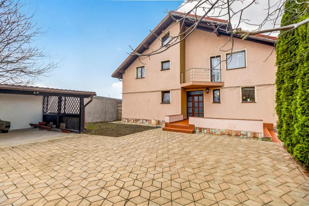 Închiriere casa modernă cu 4 dormitoare, teren 1300 mp - zona Stupini, Brasov