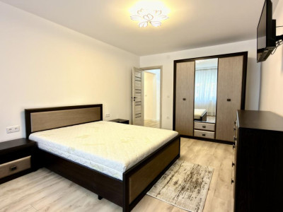 Apartament 3 camere, 75 mp, complet renovat. Prima închiriere