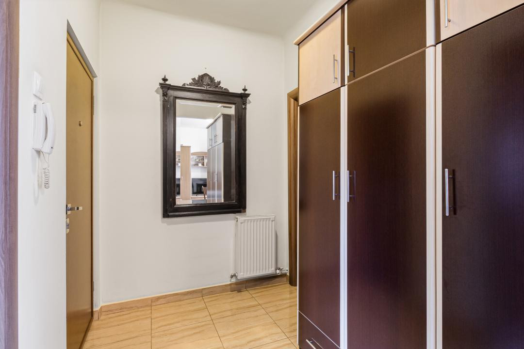 Garsonieră spatioasa - 48mp utili - Pietonala Racadau - parcare+gradina