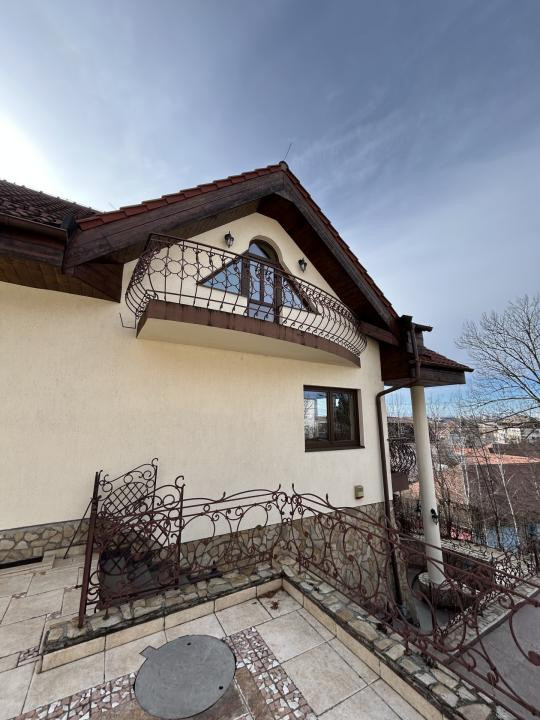 Vilă modernă în zona Centrală