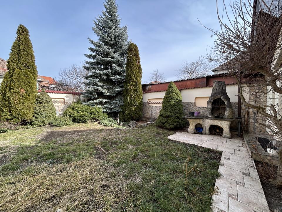 Vilă modernă în zona Centrală