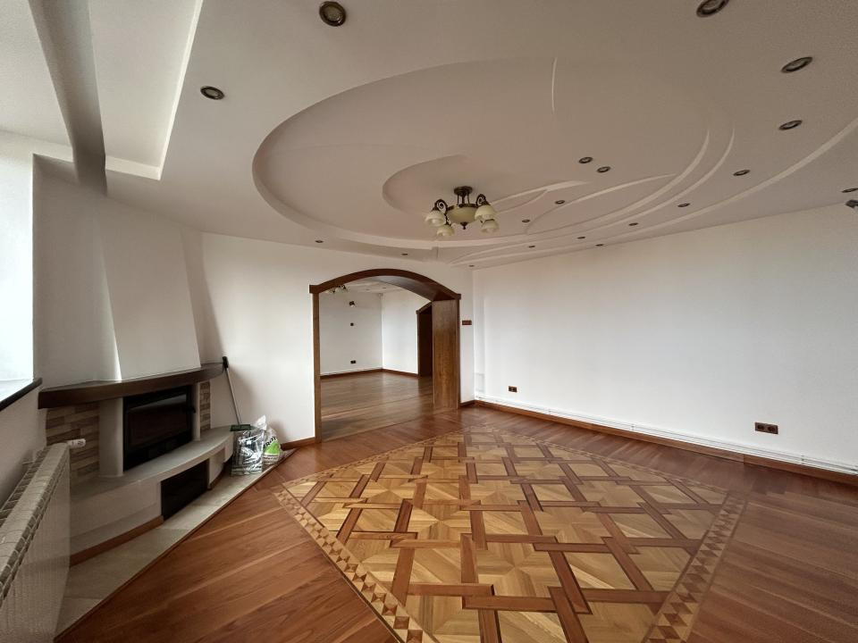 Vilă modernă în zona Centrală